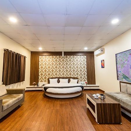 Godarpura Narmada Hills Resort מראה חיצוני תמונה