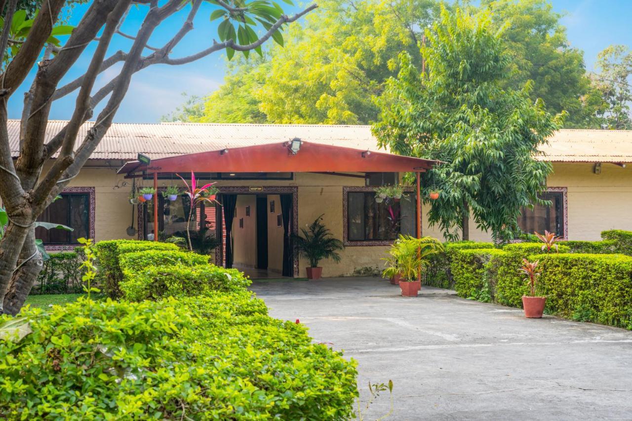 Godarpura Narmada Hills Resort מראה חיצוני תמונה