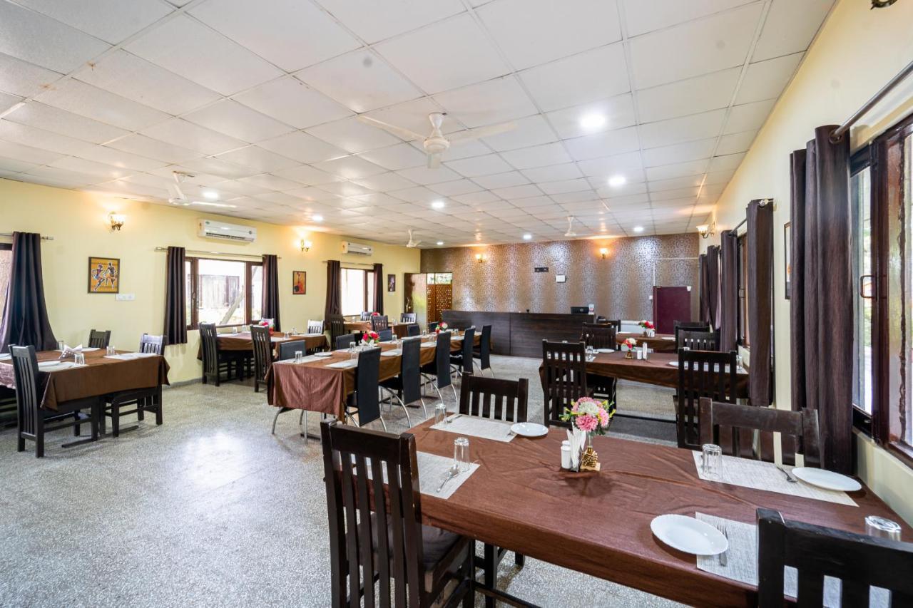 Godarpura Narmada Hills Resort מראה חיצוני תמונה